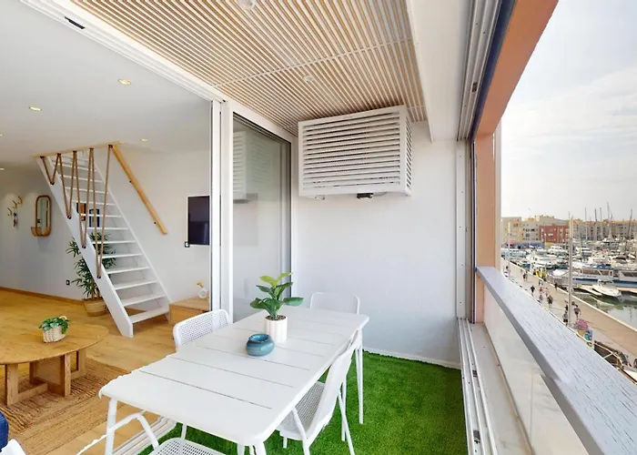 Magnifique Avec Vue Exceptionnelle Sur Le Port , Dernier Etage Terrasse Parking *